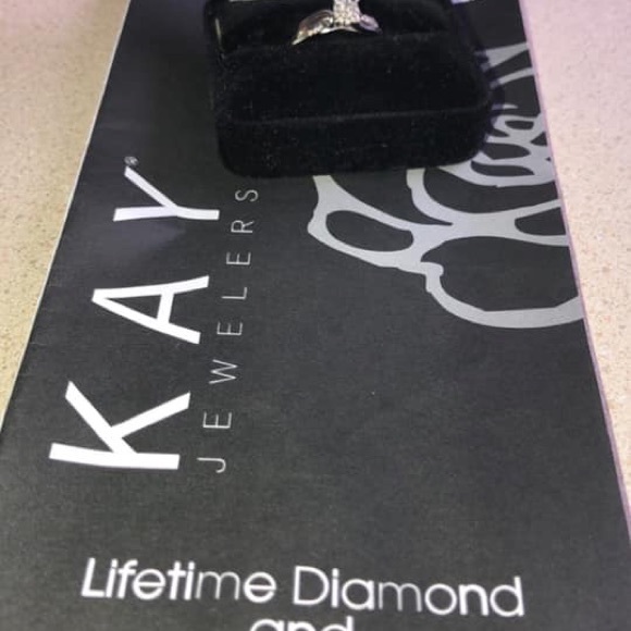 🆕Diamond engagement ring round cut 10k white gold - Picture 7 of 8